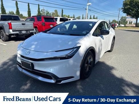 Used 2024 Toyota Prius Prime FWD image 20