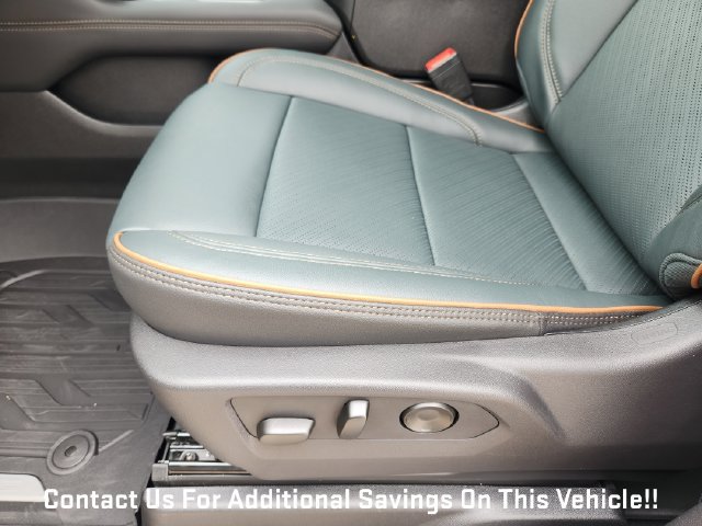 New 2027 GMC Yukon AT4 w/ AT4 Premium Package AWD/4WD image 18