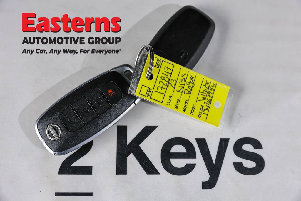 Used 2023 Nissan Rogue SV AWD/4WD image 26