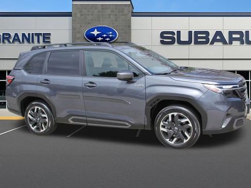Used 2025 Subaru Forester Limited AWD/4WD image 13