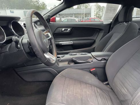 Used 2016 Ford Mustang Coupe image 18