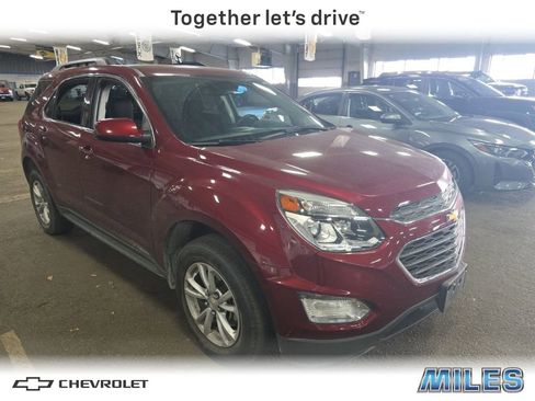Used 2017 Chevrolet Equinox LT w/ Convenience Package image 1