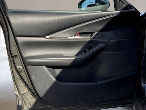 Used 2021 MAZDA CX-30 FWD 2.5 S w/ Select Package image 22