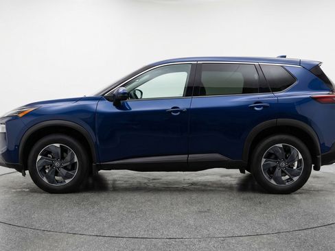 Used 2025 Nissan Rogue SV image 5