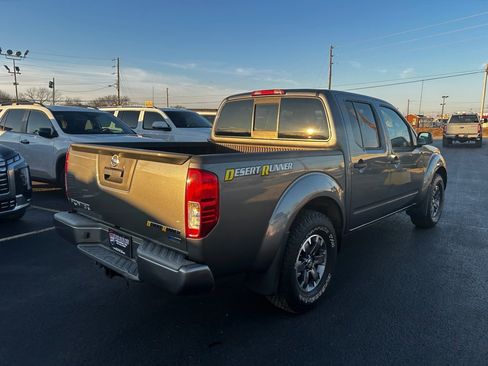Used 2017 Nissan Frontier Desert Runner image 3