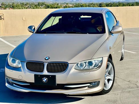 Used 2013 BMW 335i Convertible RWD image 2