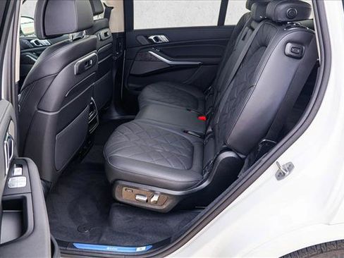 New 2027 BMW X7 xDrive40i AWD/4WD image 19