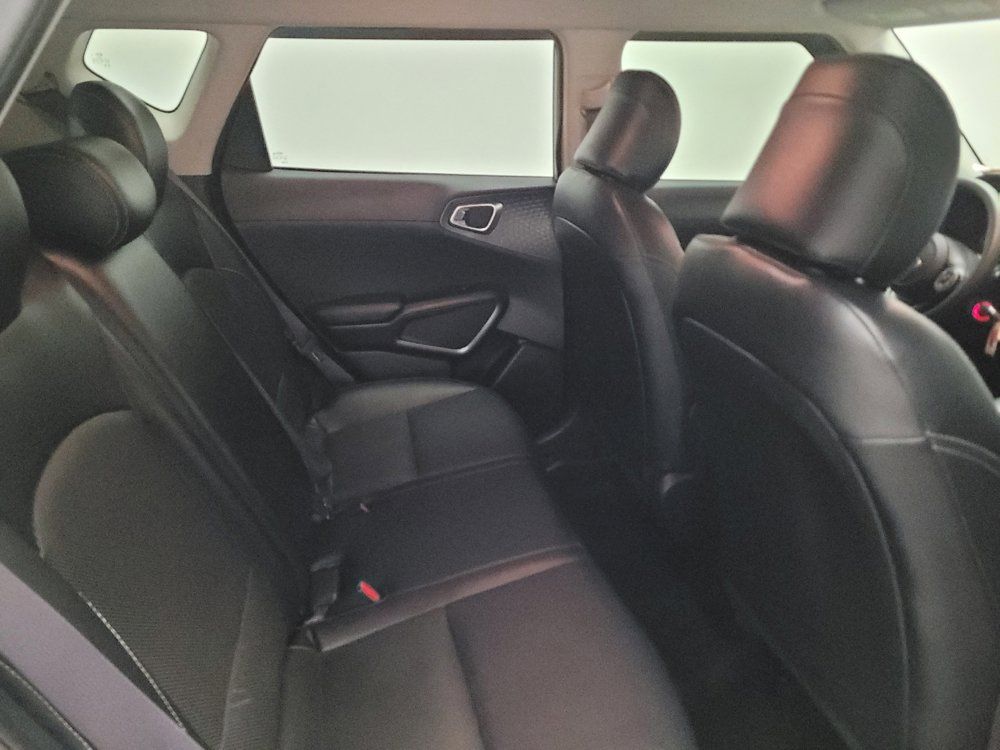 Used 2020 Kia Soul S FWD image 19
