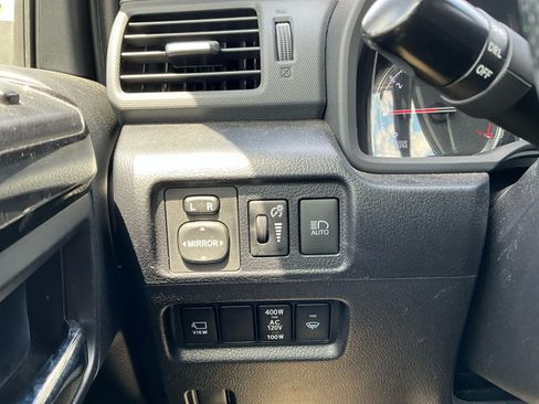 Used 2024 Toyota 4Runner TRD Off-Road Premium w/ Off Road Premium Plus Package AWD/4WD image 17