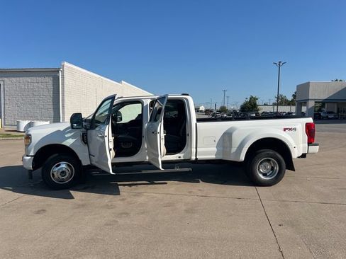 Used 2020 Ford F350 Limited AWD/4WD image 4