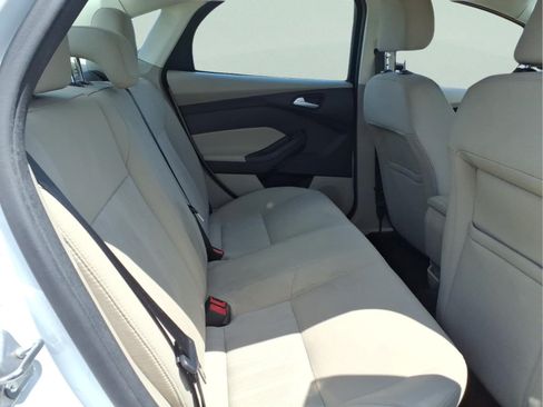 Used 2016 Ford Focus SE FWD image 13
