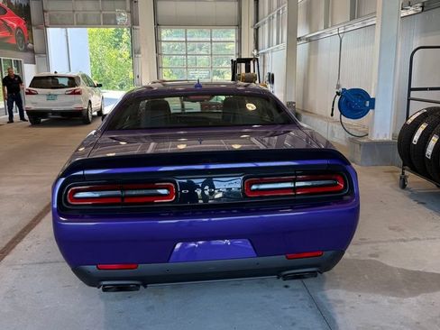 Used 2023 Dodge Challenger SRT Hellcat RWD image 4