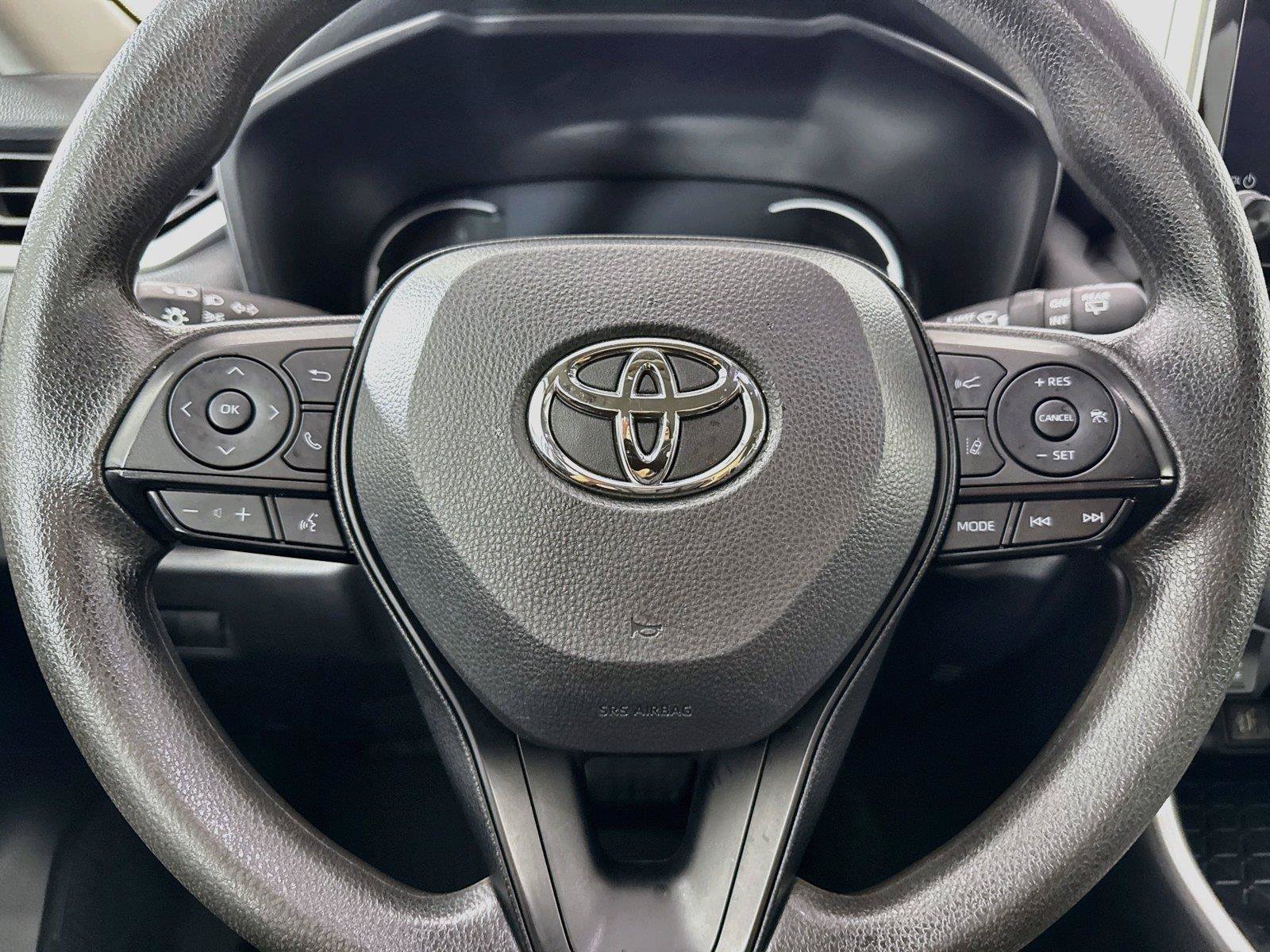 Certified 2025 Toyota RAV4 XLE FWD image 16