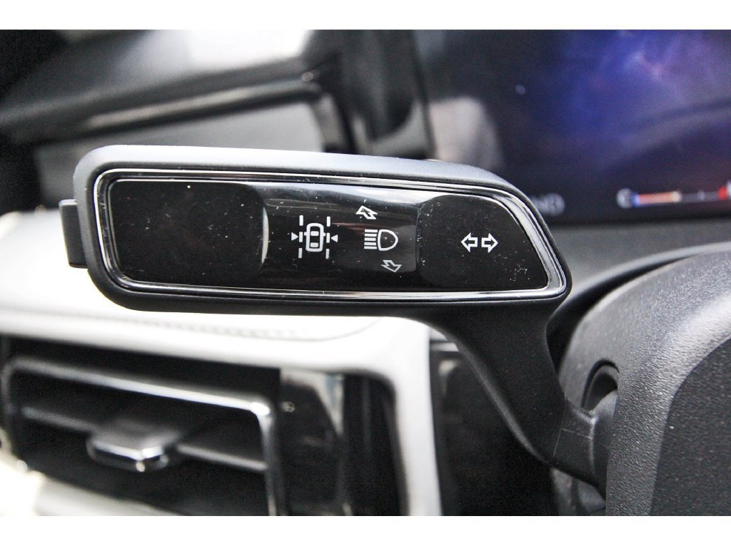 Used 2025 Lincoln Aviator 2WD image 17
