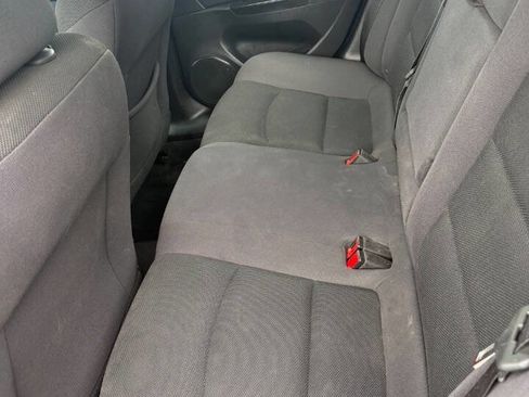 Used 2015 Chevrolet Cruze LT w/ RS Package FWD image 9