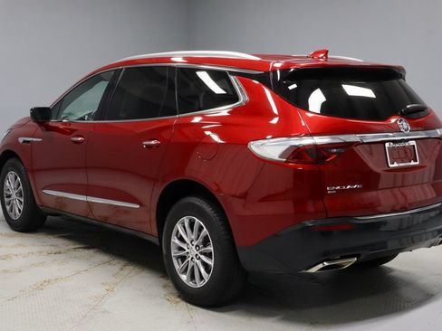 Used 2024 Buick Enclave Premium AWD/4WD image 10
