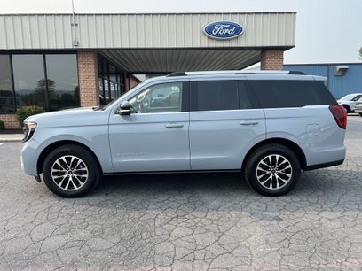Used 2025 Ford Expedition Platinum
