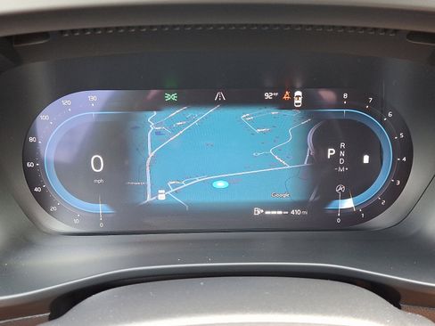 Certified 2025 Volvo XC40 B5 Core image 21