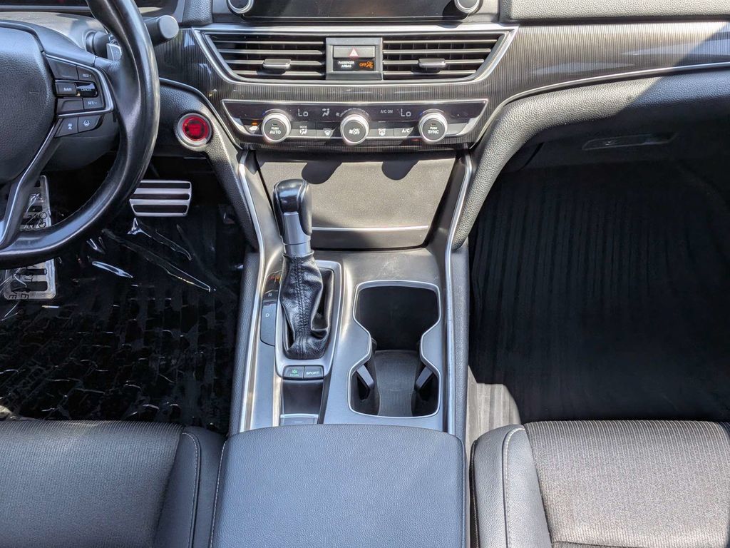Used 2020 Honda Accord Sport image 17