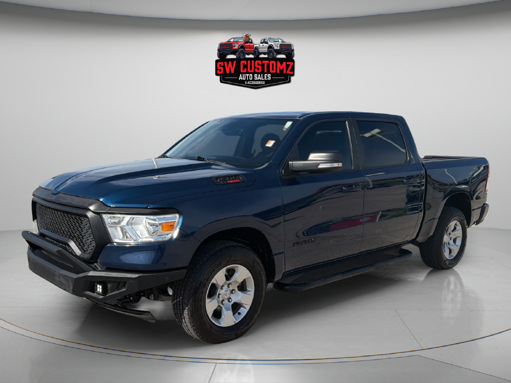 Used 2022 RAM 1500 Big Horn AWD/4WD image 3