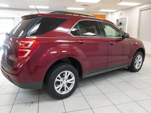 Used 2017 Chevrolet Equinox LT w/ Convenience Package FWD image 11