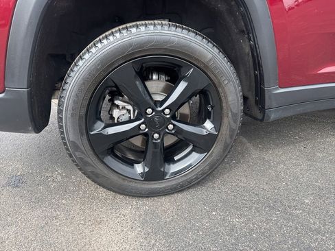 Used 2023 Jeep Grand Cherokee Limited w/ Black Appearance Package image 40