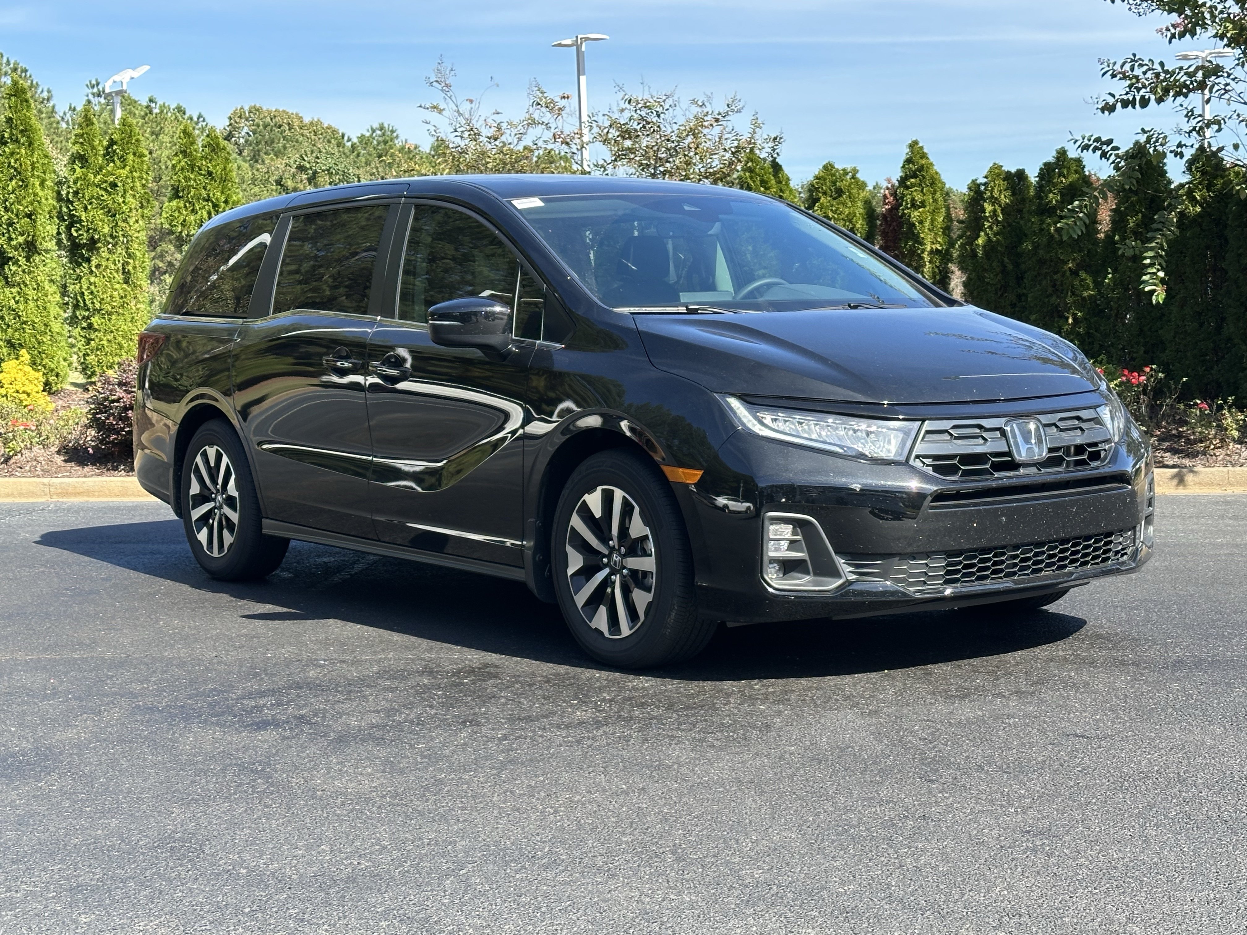 Used 2026 Honda Odyssey EX-L image 2