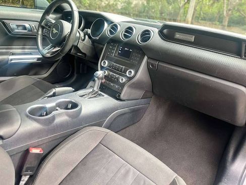 Used 2021 Ford Mustang Coupe RWD image 20