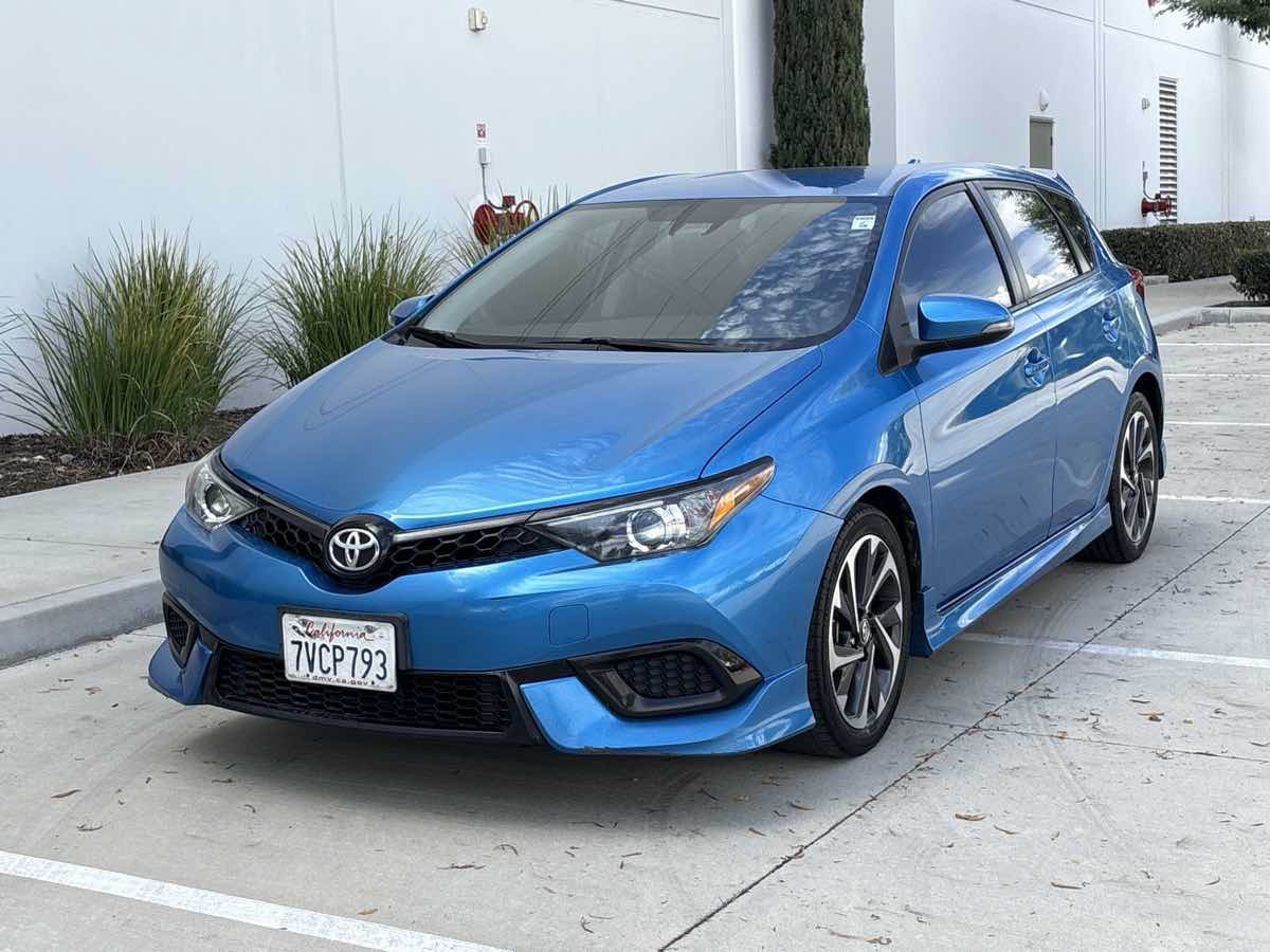 Used 2017 Toyota Corolla iM w/ Carpet Mat Package FWD image 7
