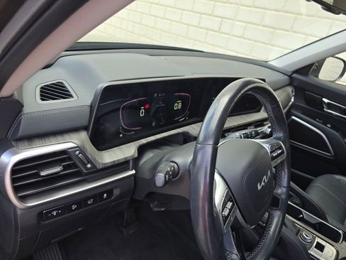 Used 2023 Kia Telluride EX image 13