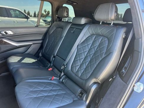 Used 2024 BMW X7 xDrive40i w/ M Sport Package image 12