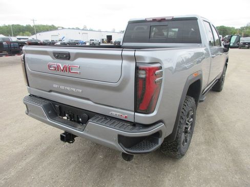 New 2026 GMC Sierra 2500 AT4 w/ AT4 Premium Plus Package AWD/4WD image 5