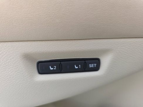 Used 2017 Nissan Murano SL w/ SL Technology Package AWD/4WD image 22