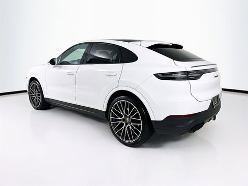 Used 2023 Porsche Cayenne S image 6