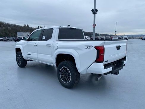 New 2026 Toyota Tacoma 4x4 Double Cab image 8