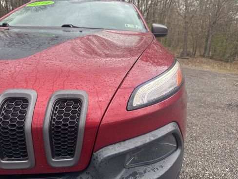 Used 2014 Jeep Cherokee Trailhawk w/ Leather Interior Group image 3