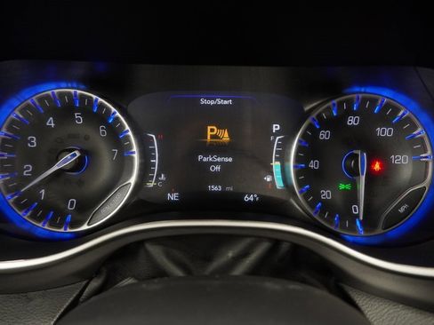 Certified 2025 Chrysler Pacifica Select image 27