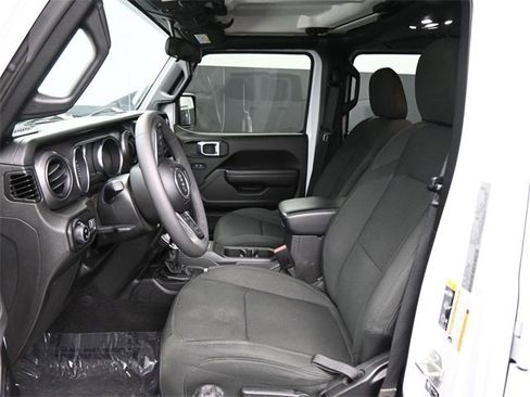 Used 2023 Jeep Gladiator Sport image 19