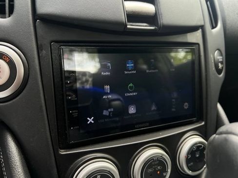 Used 2015 Nissan 370Z Coupe RWD image 26