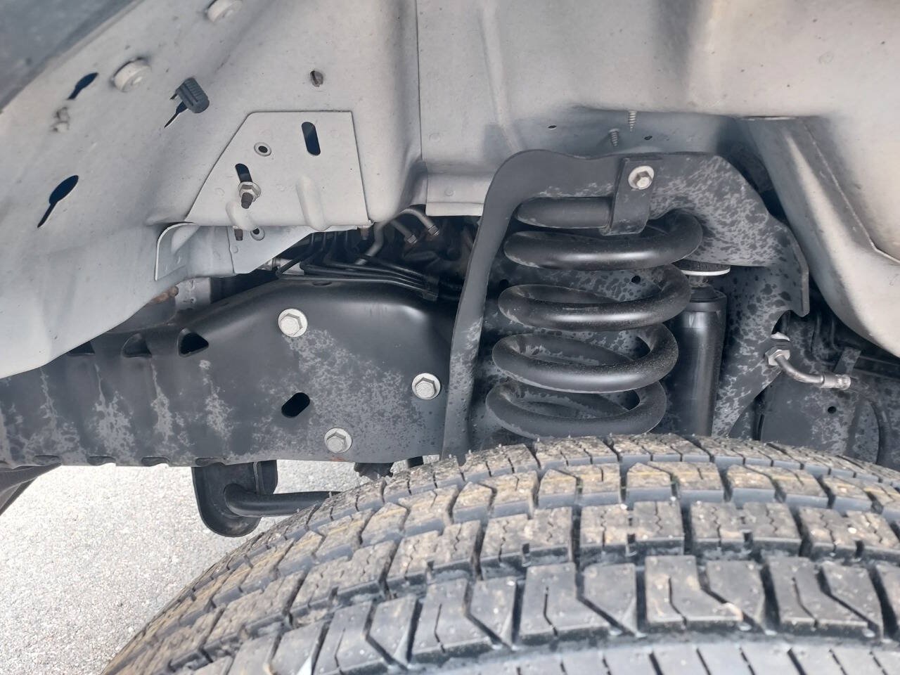 Used 2022 Ford E-450 and Econoline 450 Super Duty w/ Power Windows & Locks Group RWD image 29