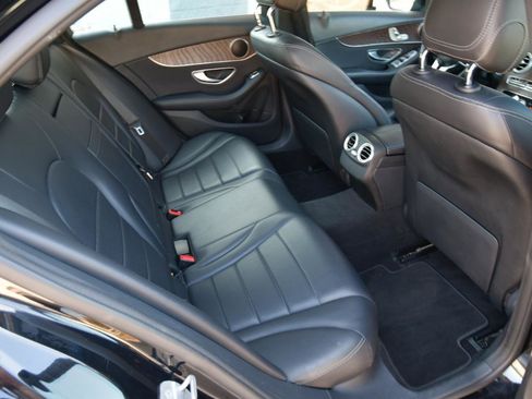 Used 2019 Mercedes-Benz C 300 4MATIC Sedan image 31