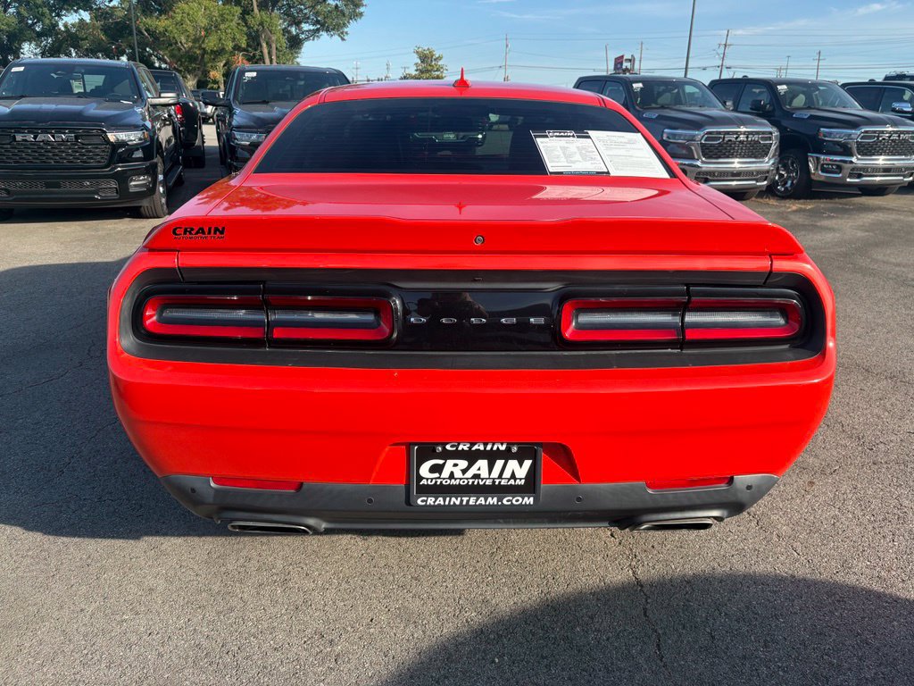 Used 2018 Dodge Challenger R/T Plus RWD image 6