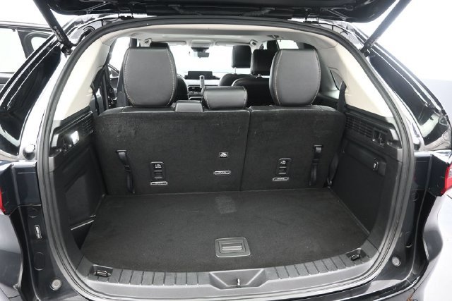 Certified 2024 MAZDA CX-90 Plug-In Hybrid w/ Preferred AWD/4WD image 16