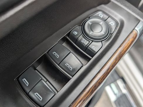 Used 2021 Chevrolet Silverado 2500 High Country w/ Z71 Off-Road Package image 16