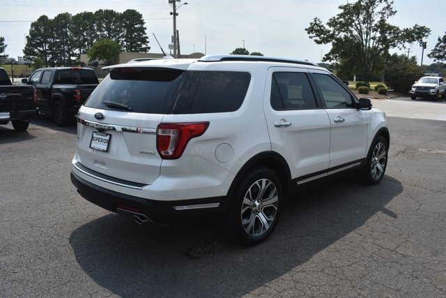 Used 2019 Ford Explorer Limited w/ Limited Luxury Package FWD image 5