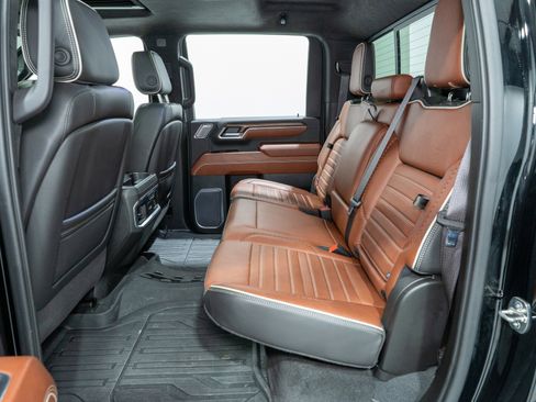 Used 2024 GMC Sierra 2500 Denali Ultimate w/ LPO, GMC Protection Package image 36