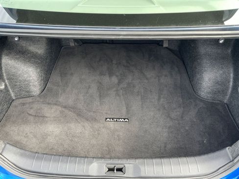 Used 2025 Nissan Altima 2.5 SV image 31