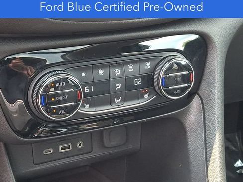 Used 2020 Buick Encore GX Essence w/ Experience Buick Package AWD/4WD image 17
