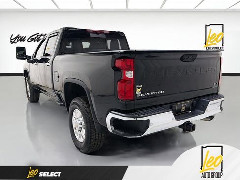 Used 2024 Chevrolet Silverado 2500 LTZ w/ LTZ Convenience Package image 7
