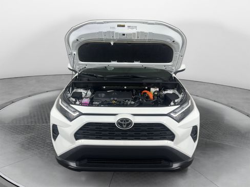 Used 2025 Toyota RAV4 XLE w/ Convenience Package AWD/4WD image 13